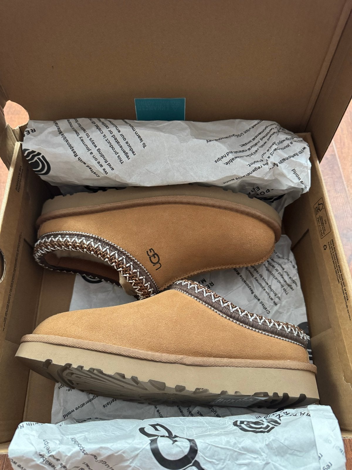 Nieuwe UGG Tasman pantoffels maat 38, Bruin, Nieuw, Ophalen of Verzenden, Pantoffels of Sloffen