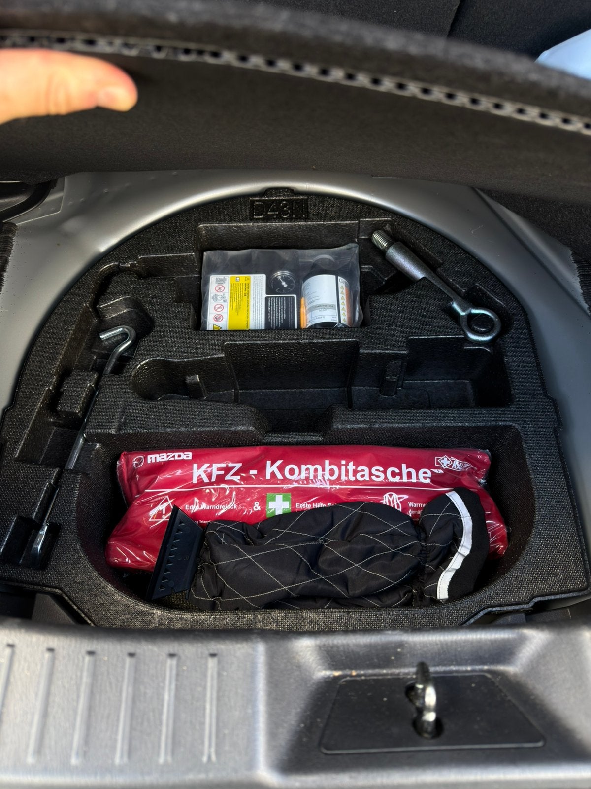 Foto 22 van Mazda 2 1.5 Skyactiv-G Luxury (Modeljaar 2022) – Topstaat