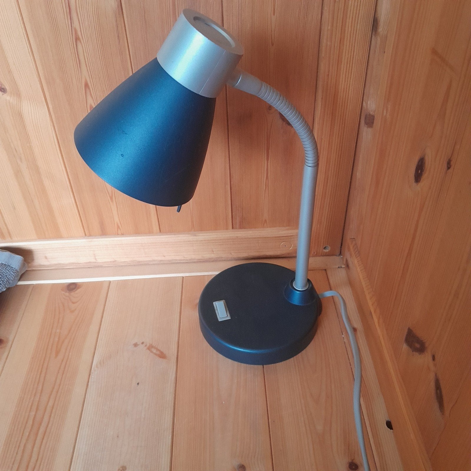 Kwantum Bureaulamp - Donkerblauw/Zilver - Max 40W E14, Ophalen of Verzenden