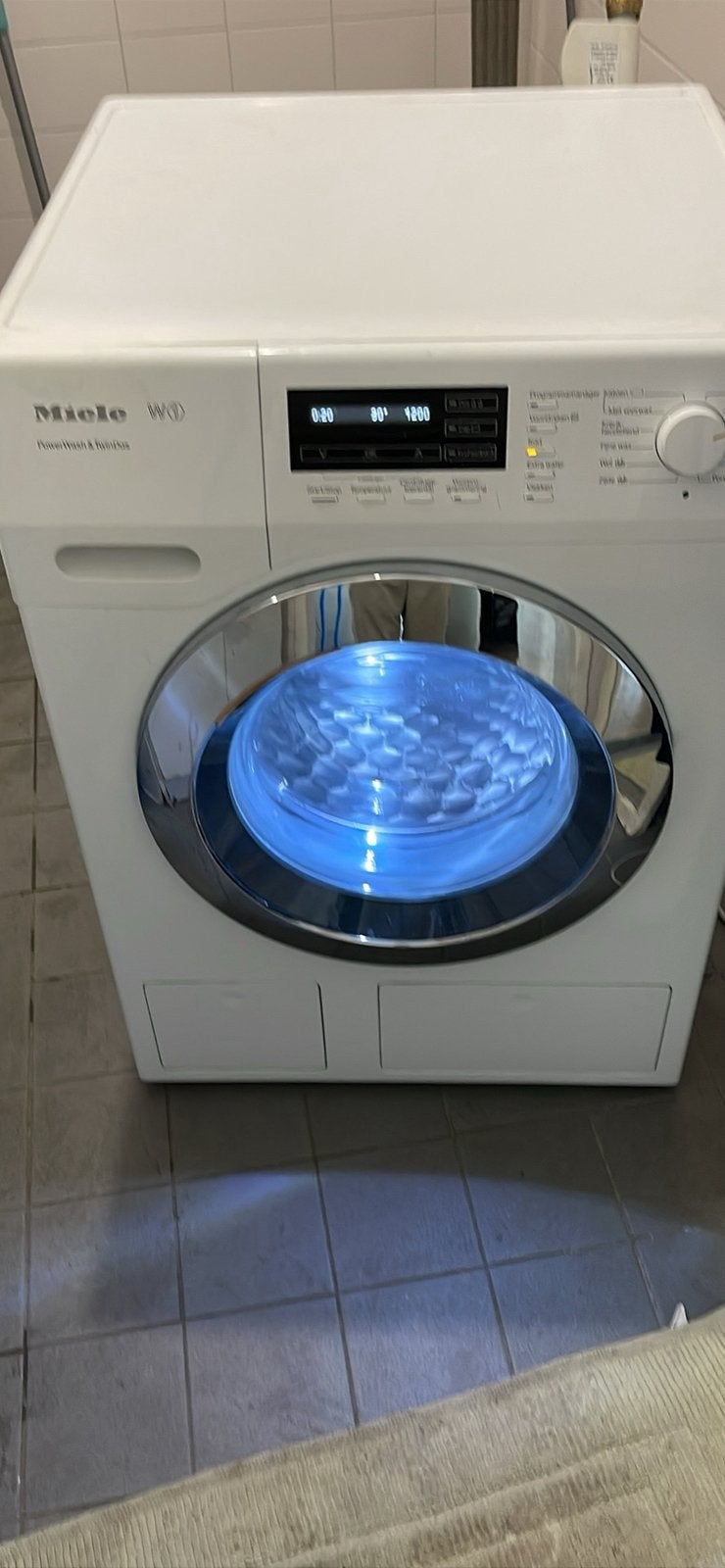 Wasmachine Miele w1 pouwerwash & twindos, Ophalen, 8 tot 10 kg, Voorlader, 85 tot 90 cm