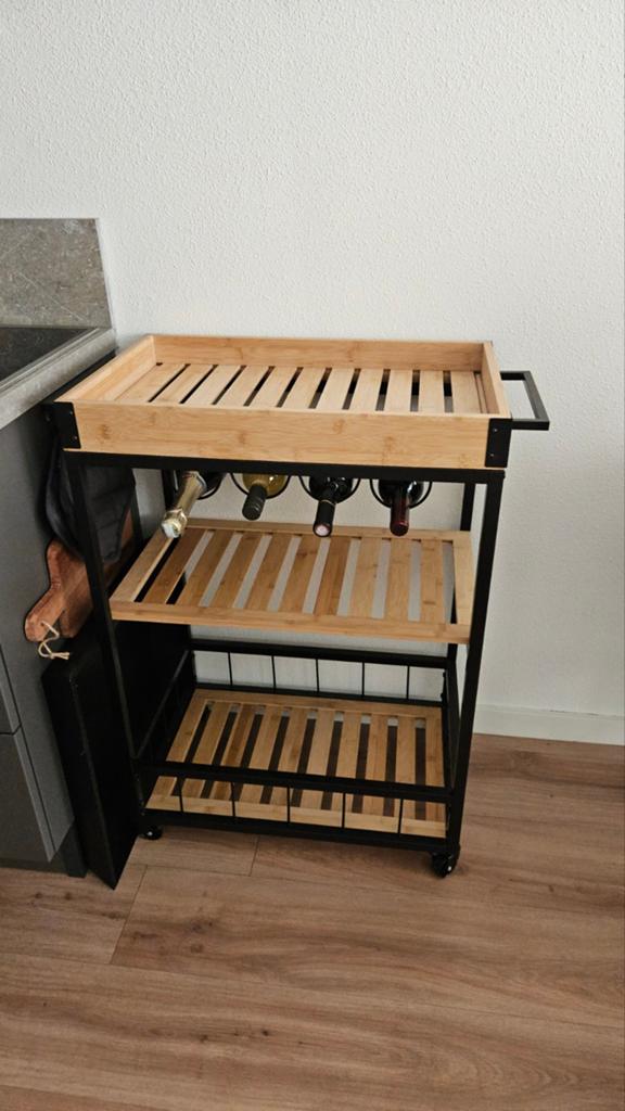 Leuk Keuken Tafeltje met Afneembaar Dienblad, Gebruikt, Modern, Industrieel, Ophalen of Verzenden, 75 cm of meer
