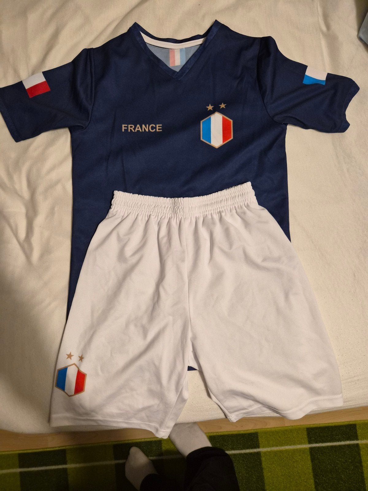 Frankrijk tenue met Benzema op achterkant, Maat XS of kleiner, Ophalen, Zo goed als nieuw, Set