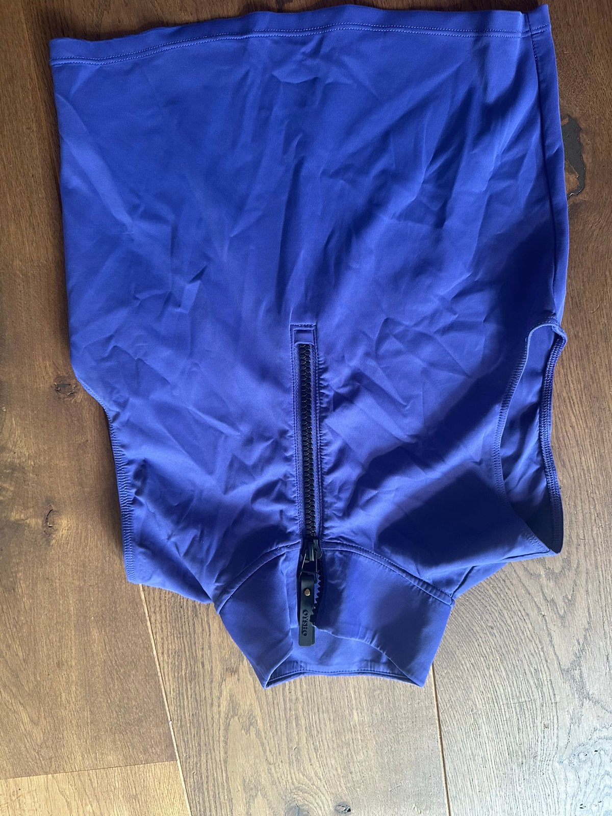 Blauw mouwloos sportshirt met rits Oysho, Kleding | Dames, Maat 38/40 (M), Blauw, Ophalen of Verzenden, Zo goed als nieuw
