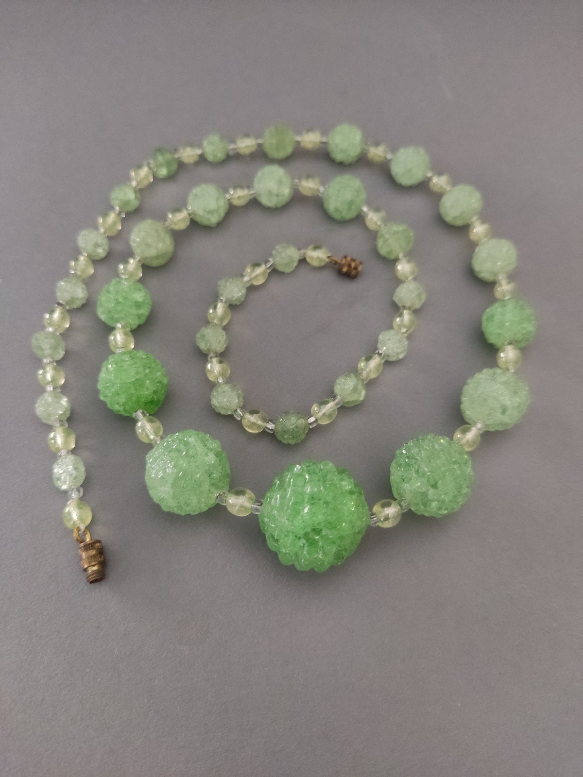 Ketting met antieke uranium 'gesuikerde' Murano glaskralen, Verzenden, Overige materialen