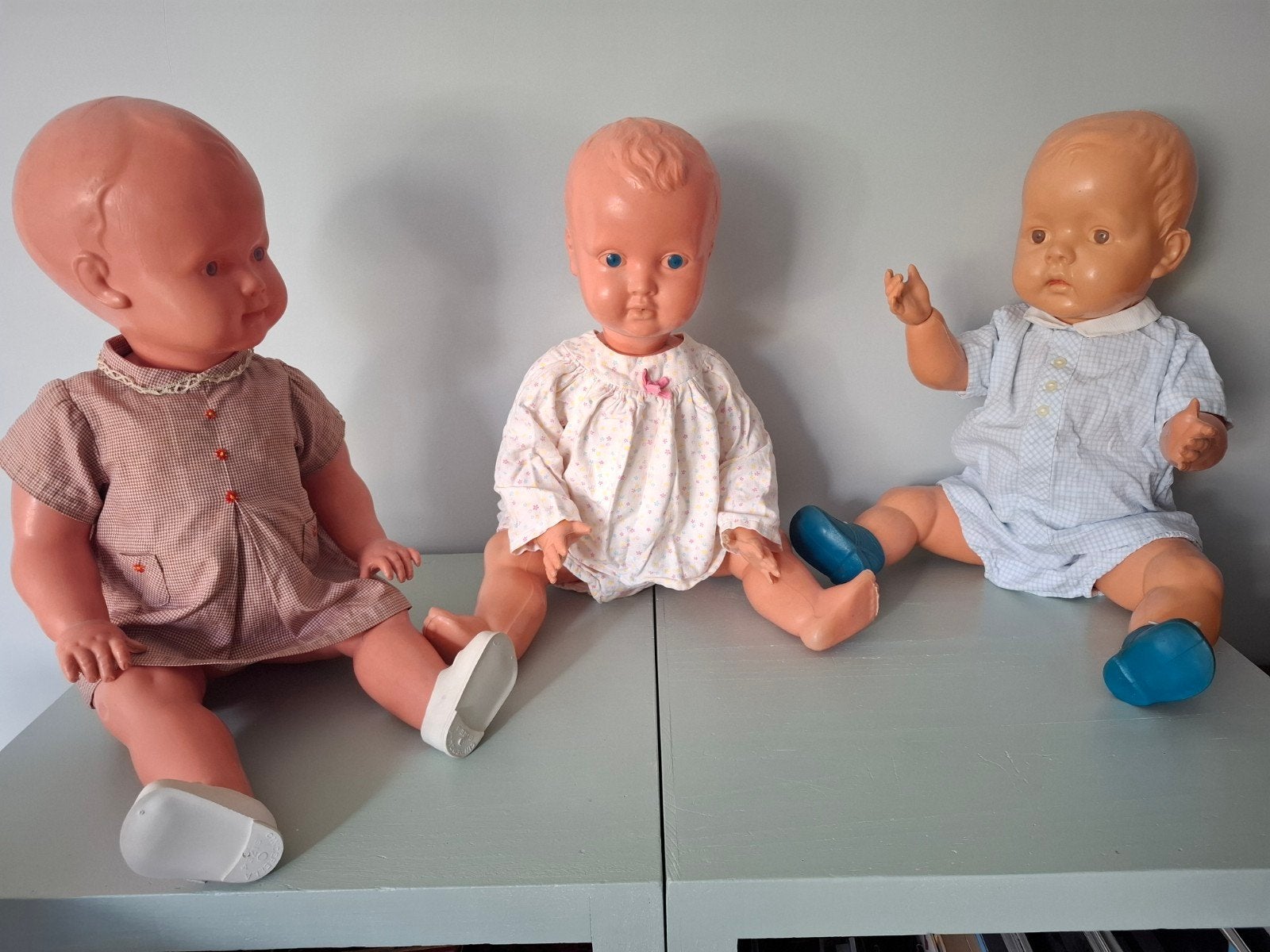 Drie vintage jaren '60 poppen, waaronder een Wildebras pop, Ophalen, Gebruikt, Pop