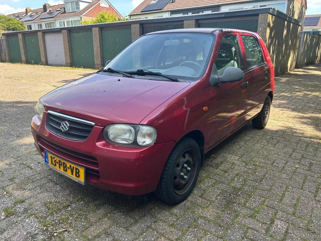 Rijdende Alto met apk tot 13 juni, aandachtspunten voor apk., Auto's, Suzuki, Voorwielaandrijving, Stof, 750 kg, 4 cilinders