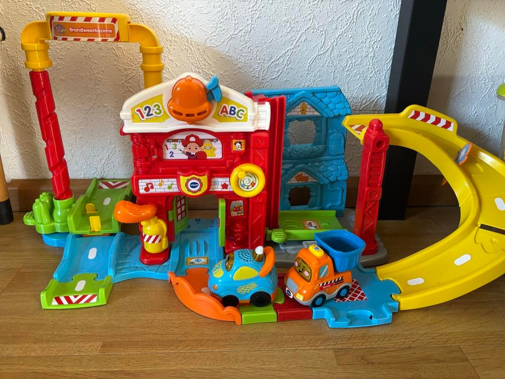 VTech Toet Toet Auto's Brandweerkazerne met Autobaan, Ophalen of Verzenden, Gebruikt