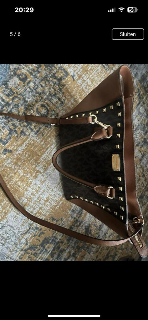 Michael Kors Handtas met Studs - Zo goed als nieuw, Ophalen of Verzenden, Zo goed als nieuw, Bruin, Handtas