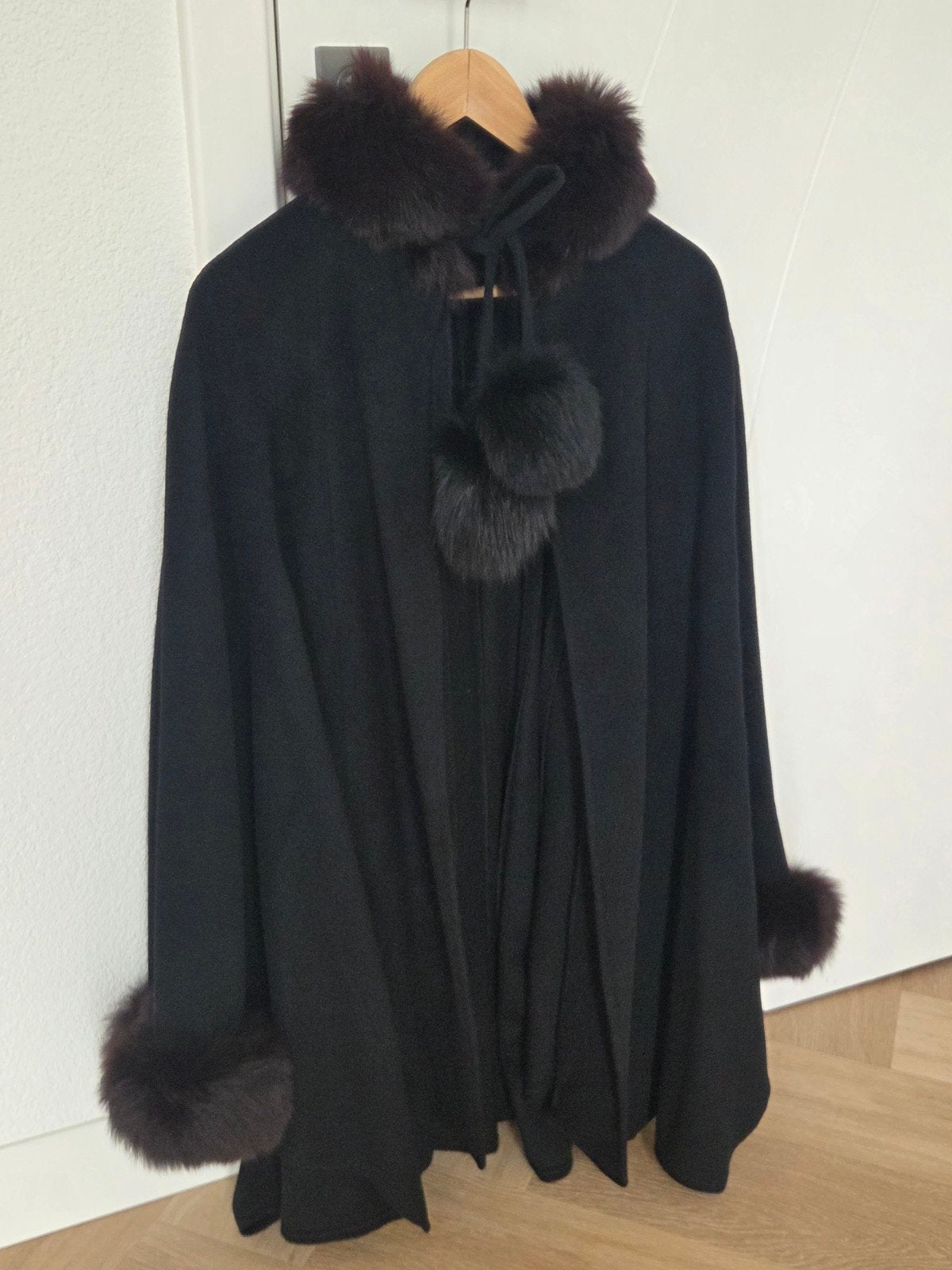 Originele Alain Chabason Cape met Bontdetails, Alain Chabason, Ophalen of Verzenden, Zo goed als nieuw
