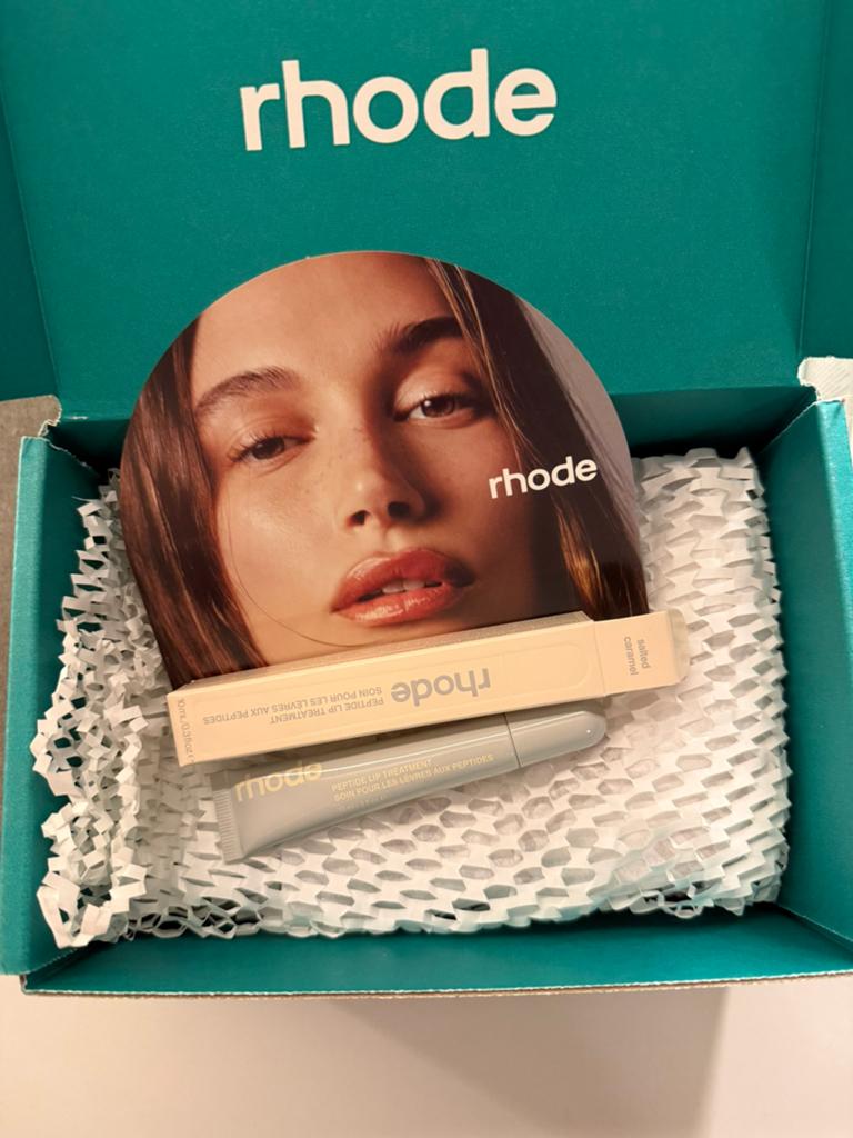 Rhode peptide lip treatment salted caramel, Sieraden, Tassen en Uiterlijk, Uiterlijk | Cosmetica en Make-up, Ophalen of Verzenden