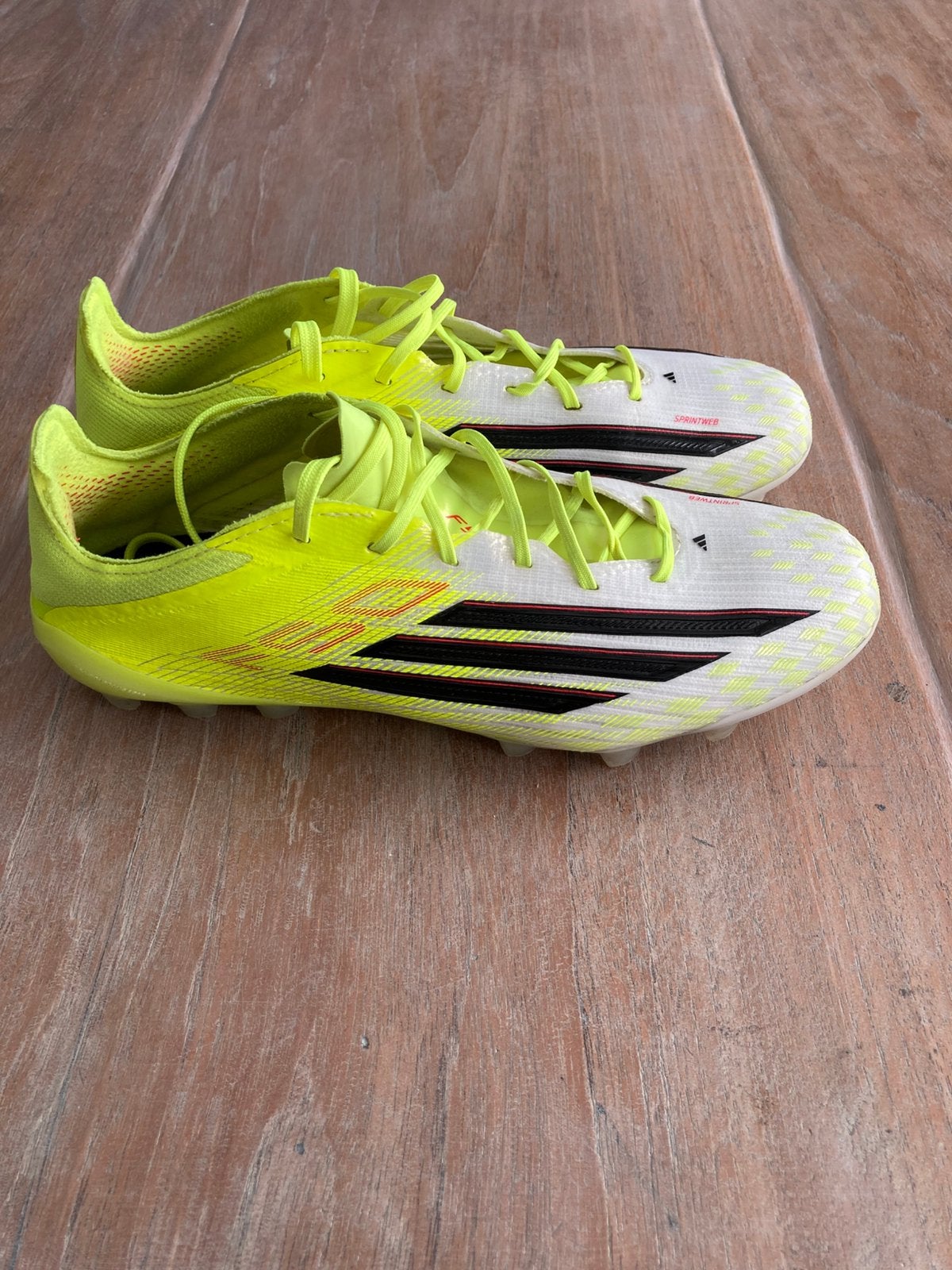 Adidas F50 voetbalschoenen mt 40 2/3, Sport en Fitness, Voetbal, Maat XS of kleiner, Ophalen, Zo goed als nieuw, Schoenen