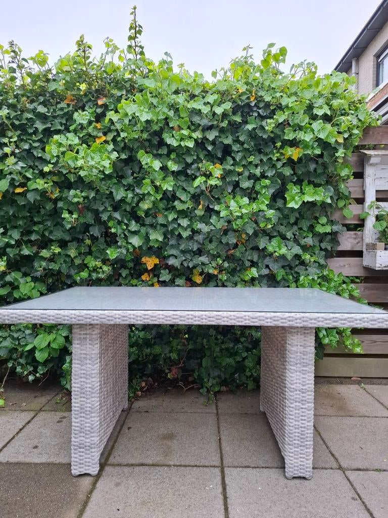 Wicker tuintafel met glazen blad, Ophalen, Zo goed als nieuw, Rechthoekig, Wicker