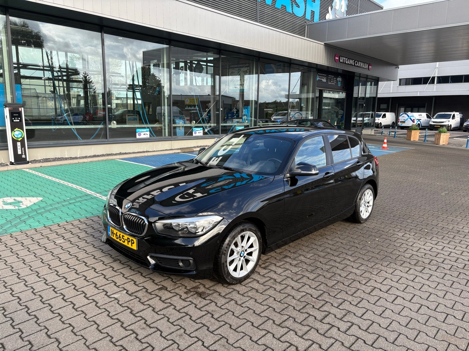 BMW 1-Serie 116i 109pk 2018 Zwart, 1-Serie, 1280 kg, Zwart, 1200 kg