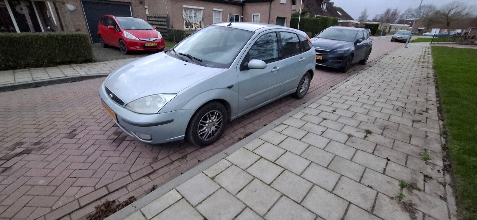 Ford Focus 2.0 I Trend 5D 2003 Groen, Stof, 4 cilinders, 1200 kg, Handgeschakeld