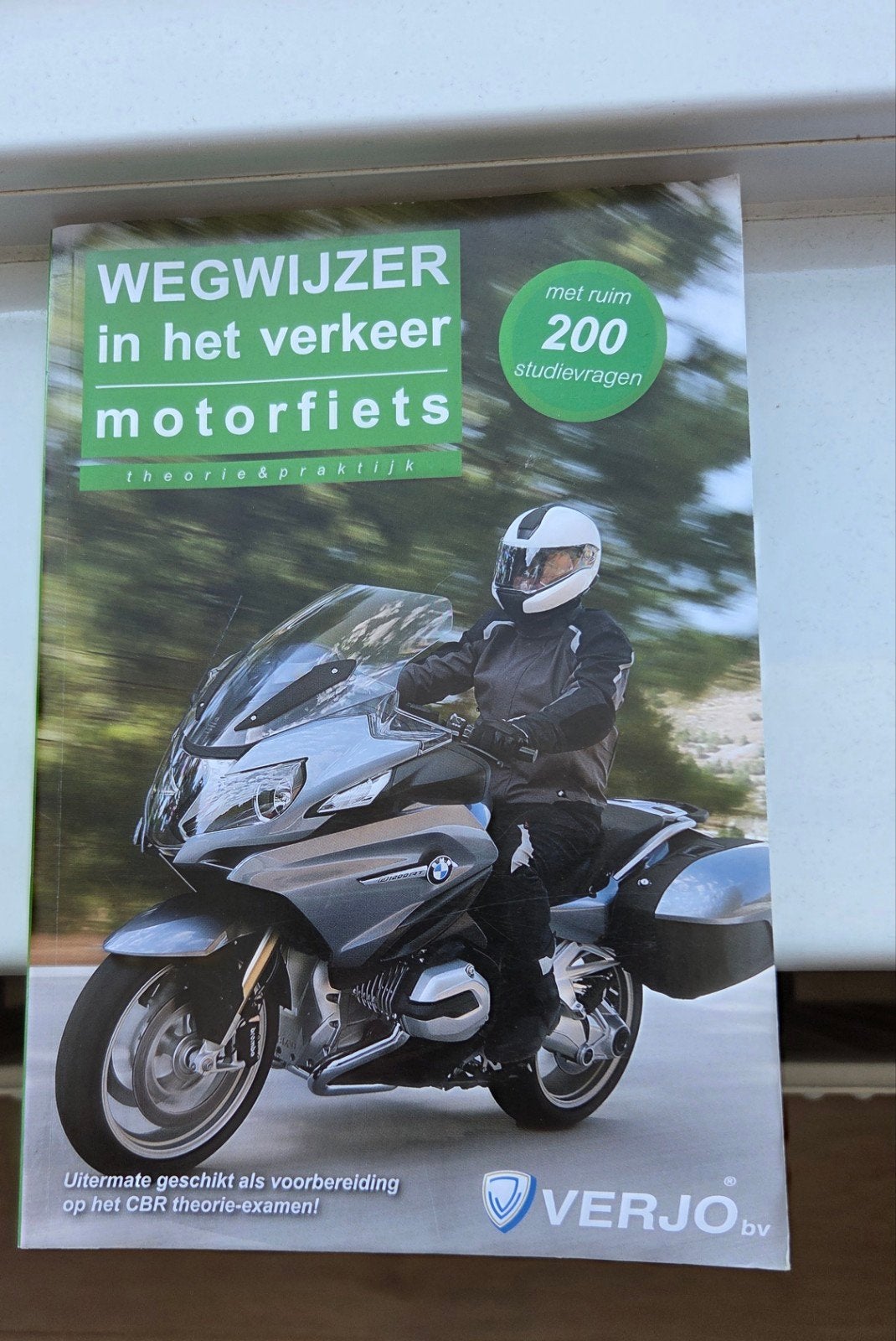 Wegwijzer in het verkeer motorfiets theorie & praktijk, Ophalen of Verzenden, Zo goed als nieuw, Algemeen, VERJO bv