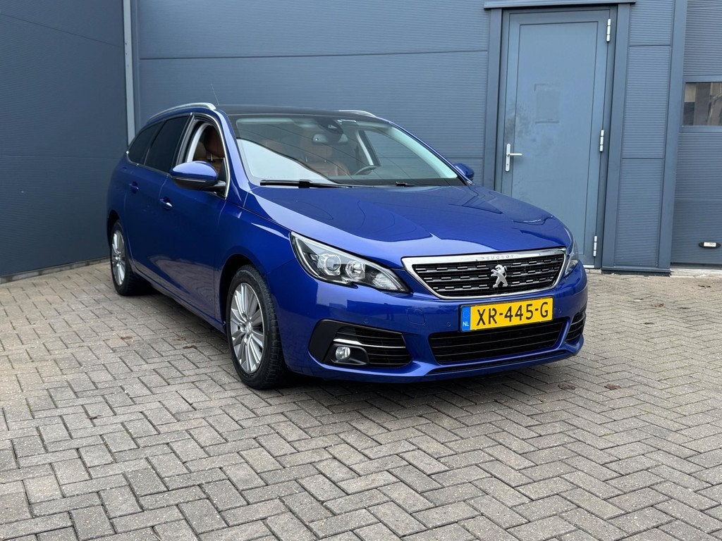 Peugeot 308 SW 1.2 PureTech Leder / 360 Camera / Panodak, Voorwielaandrijving, Gebruikt, Euro 6, 1199 cc