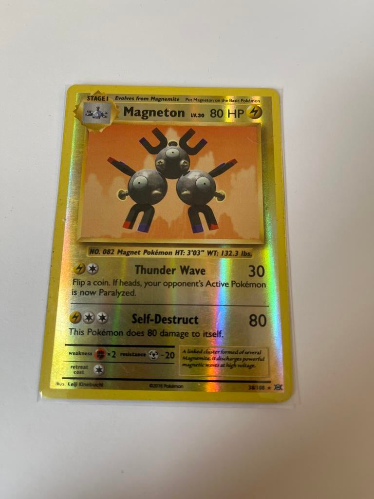 Pokémon Magneton kaart Holo Foil, Ophalen of Verzenden, Zo goed als nieuw, Losse kaart, Foil