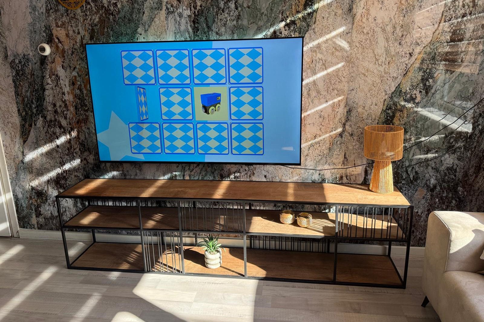 Teakhout televisiemeubel Eijerkamp | Nieuwstaat, Ophalen, 150 tot 200 cm, Teakhout, Zo goed als nieuw