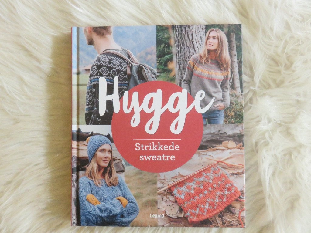 Hygge - Strikkede sweatre (deens: truien breien), Ophalen of Verzenden, Zo goed als nieuw, Breien en Haken