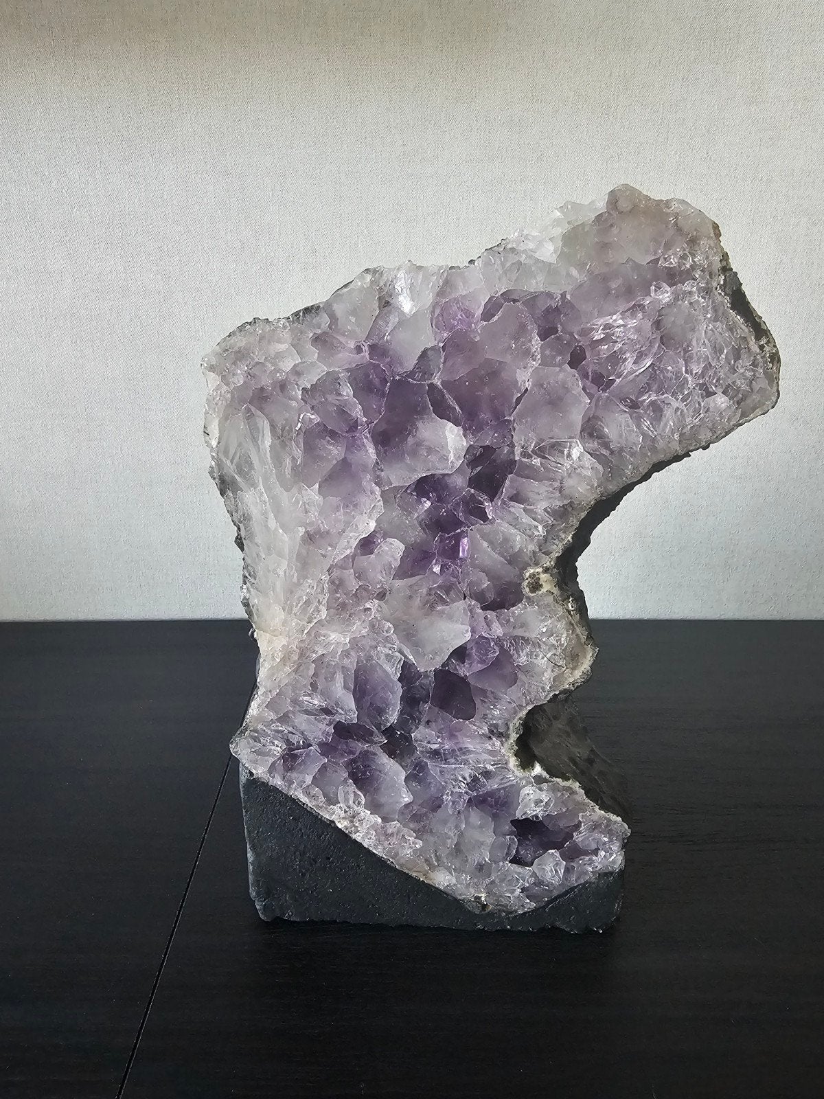 Prachtige Amethist Geode - Uniek Mineraal Stuk, Verzamelen, Mineralen en Fossielen, Ophalen