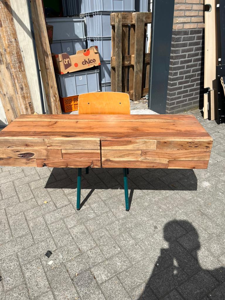 Massieve TV-meubel van Acacia hout, Ophalen, 100 tot 150 cm, Zo goed als nieuw, Minder dan 100 cm