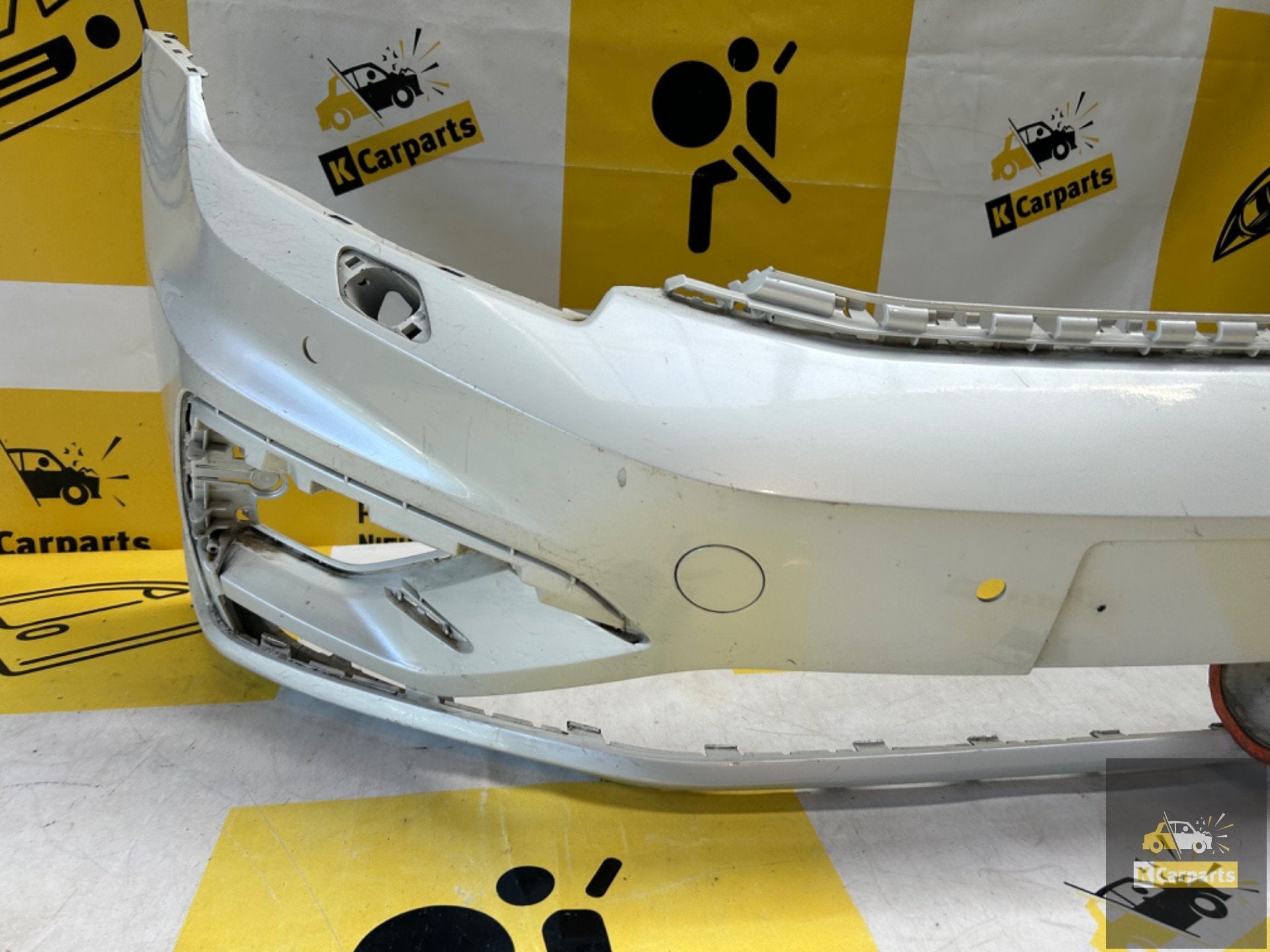 Voorbumper VW Touran 5TA R-line 4xPDC KLS 5TA807221M, Info@fabrikant.eu, Ophalen of Verzenden, Bumper, Fabrikant BV