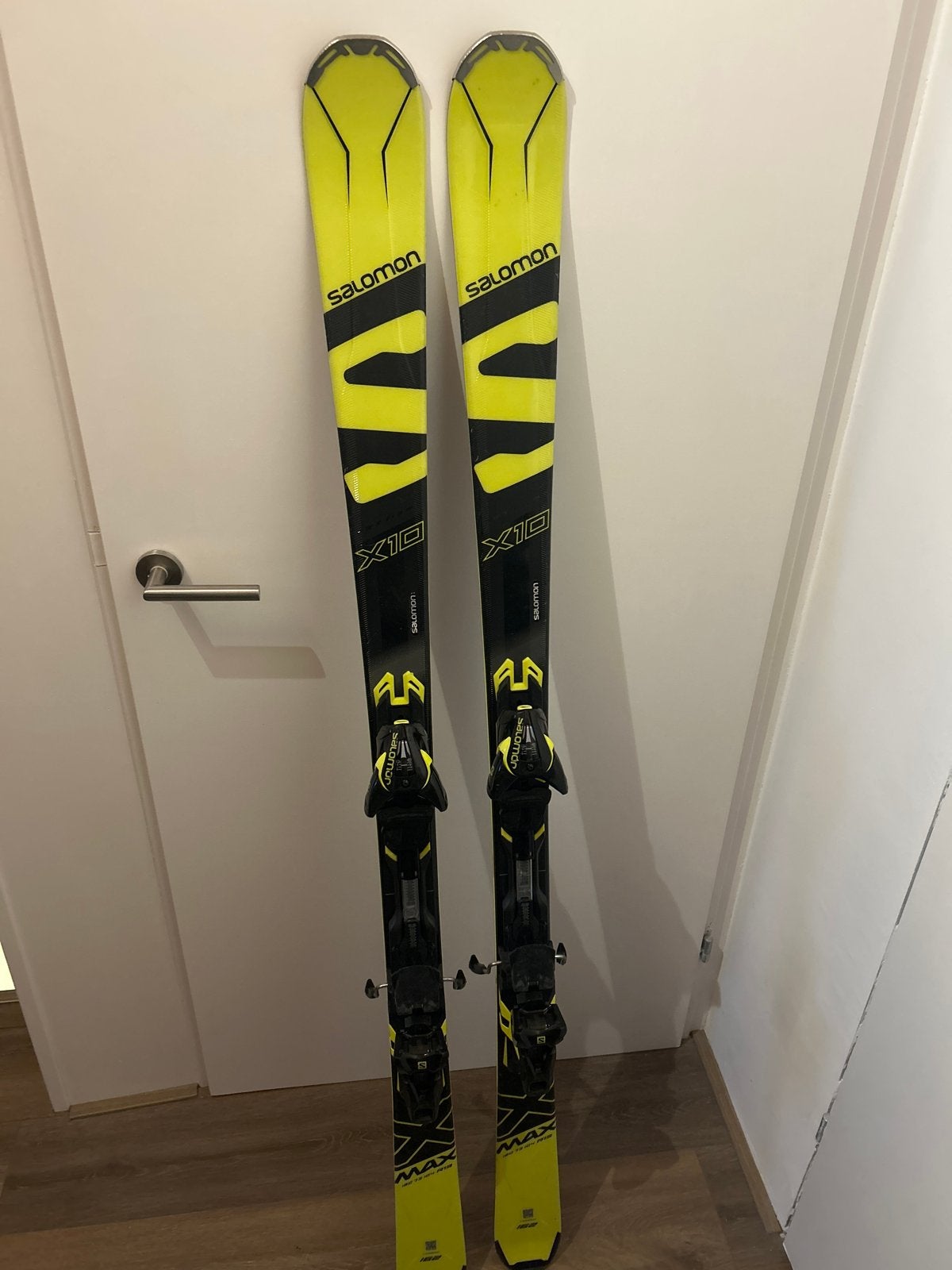 Salomon X10 Ski's -, 160 tot 180 cm, Zo goed als nieuw, Carve, Skiën