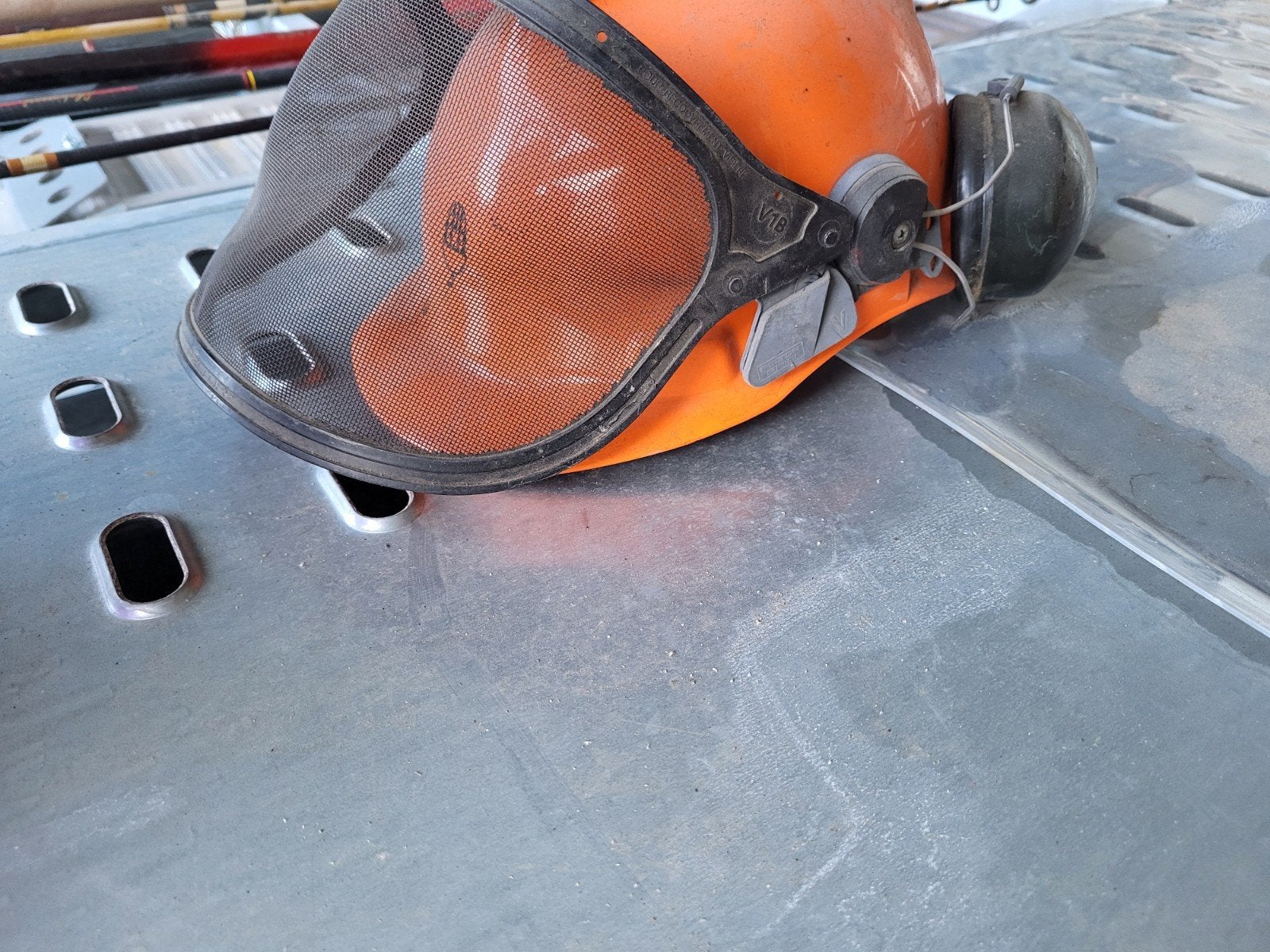 Husqvarna 36 Kettingzaag met beschermende helm, Doe-het-zelf en Verbouw, Gebruikt, 70 mm of meer, Kettingzaag, Ophalen of Verzenden