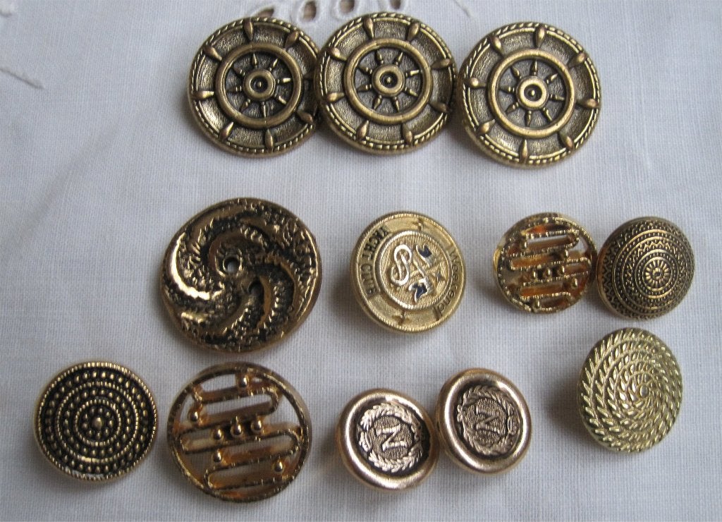 Goudkleurige vintage knopen, Ophalen of Verzenden, Nieuw, Knoop of Knopen