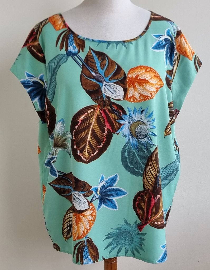Norah groene blouse met print mt. 46, Kleding | Dames, Blouses en Tunieken, Zo goed als nieuw, Maat 46/48 (XL) of groter, Groen