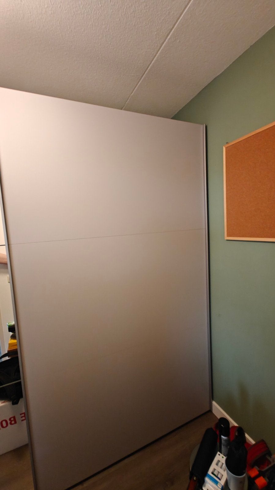 Grote Beter Bed Zweefdeurkast met Spiegel (253x220 cm), Huis en Inrichting, Ophalen, 200 cm of meer, Overige houtsoorten, 200 cm of meer