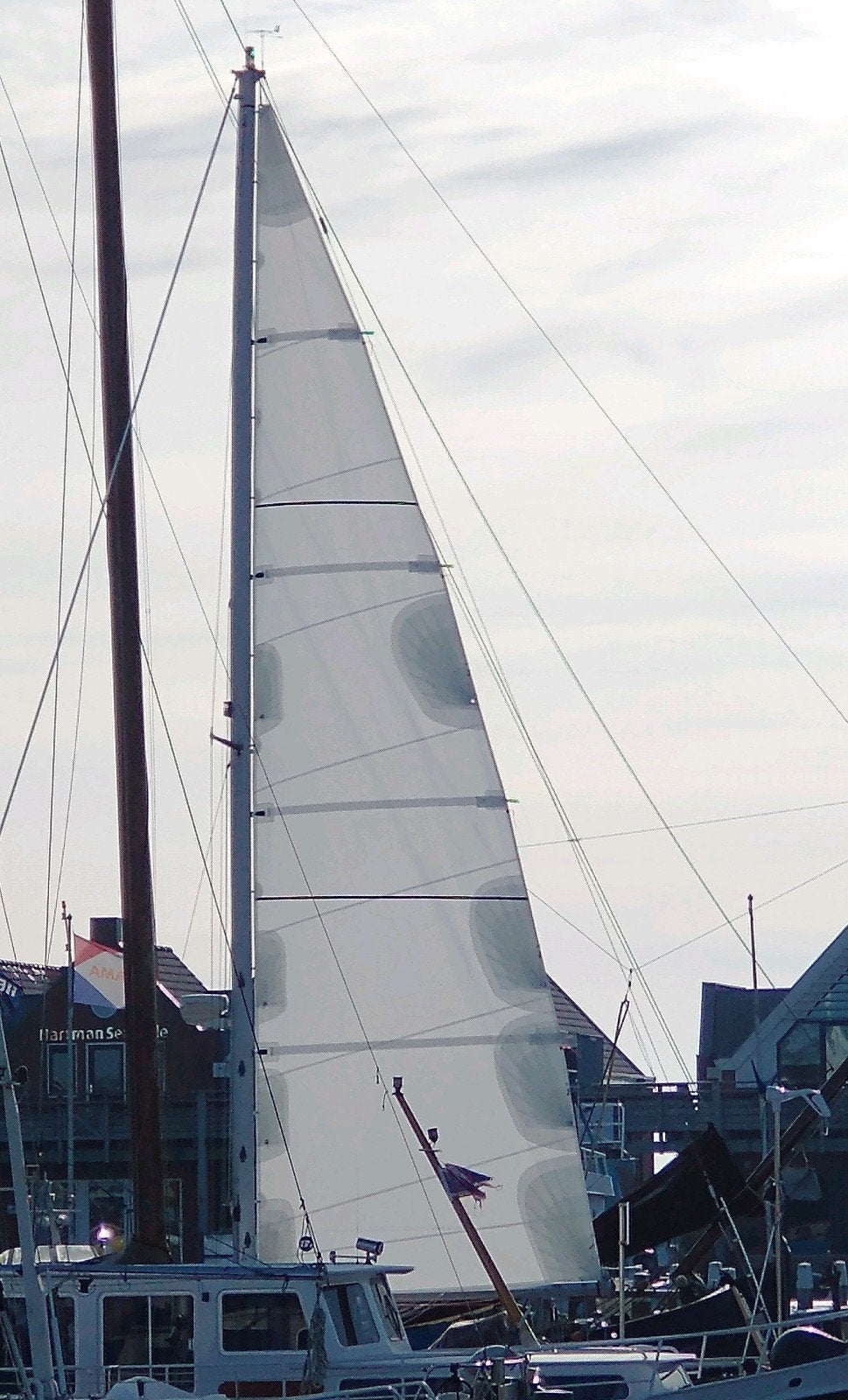 Grootzeil  (2021) - B1 Sails - vl ca. 1114, ol. ca. 322 cm, 6 meter of meer, Grootzeil, Zo goed als nieuw, Ophalen