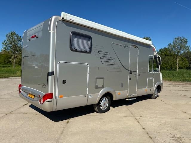 Hymer B614 CL, 2009 Orig NL geleverd, 2x Airco, 112414km NAP, Caravans en Kamperen, Campers, Integraal, Luifel, Ringverwarming
