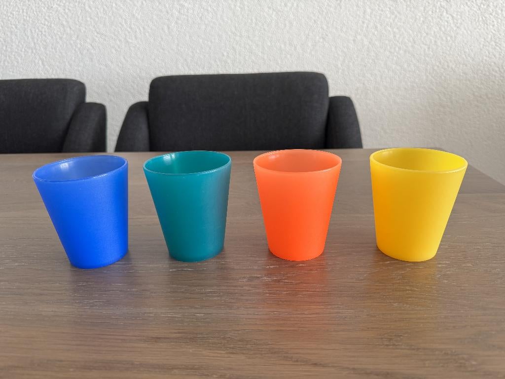 IKEA kunststof bekers - 4 stuks stapelbaar, Overige materialen, Overige typen, Ophalen of Verzenden, Zo goed als nieuw