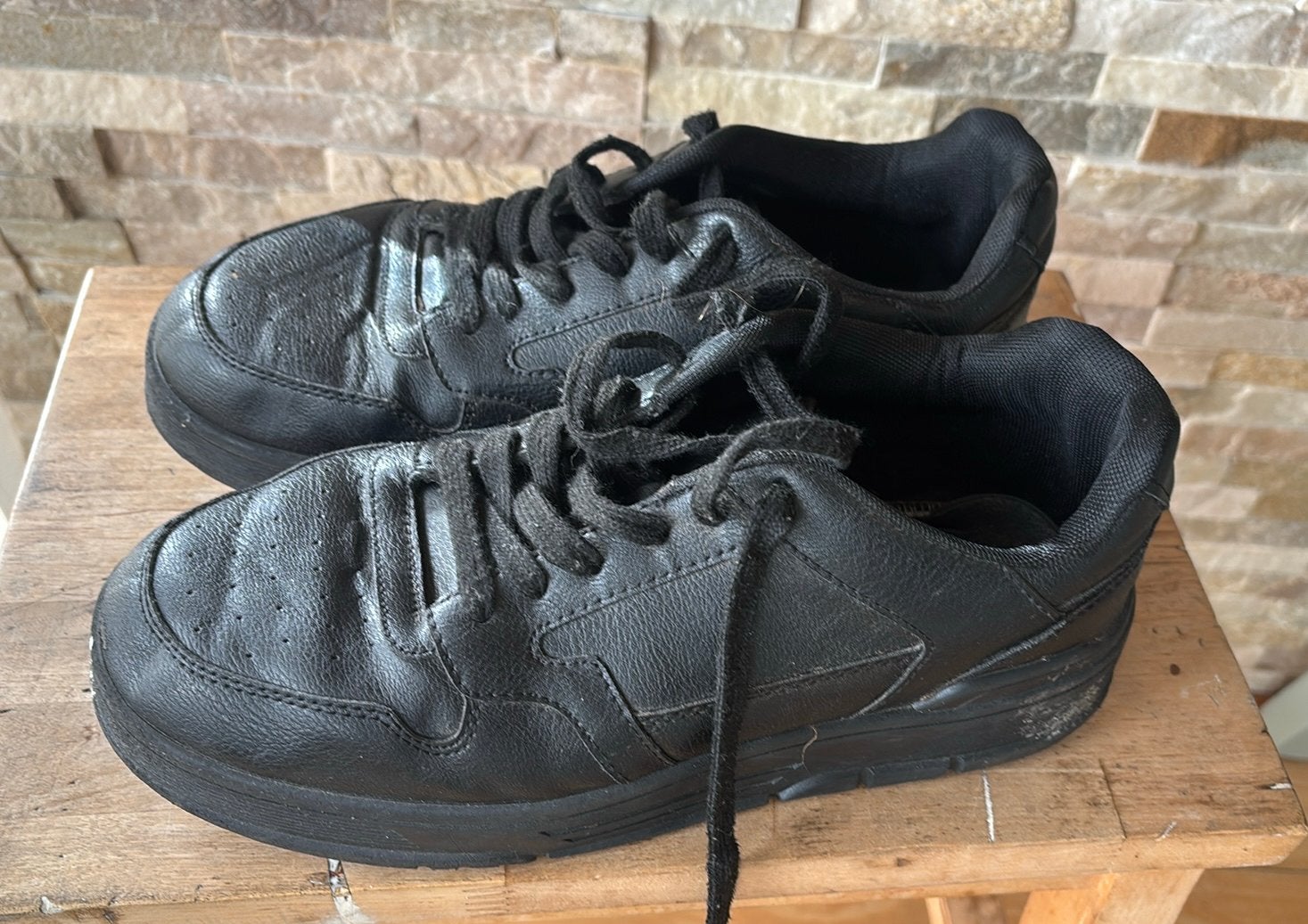 Primark zwarte sportschoenen 42, Ophalen of Verzenden, Gedragen, Sportschoenen, Zwart