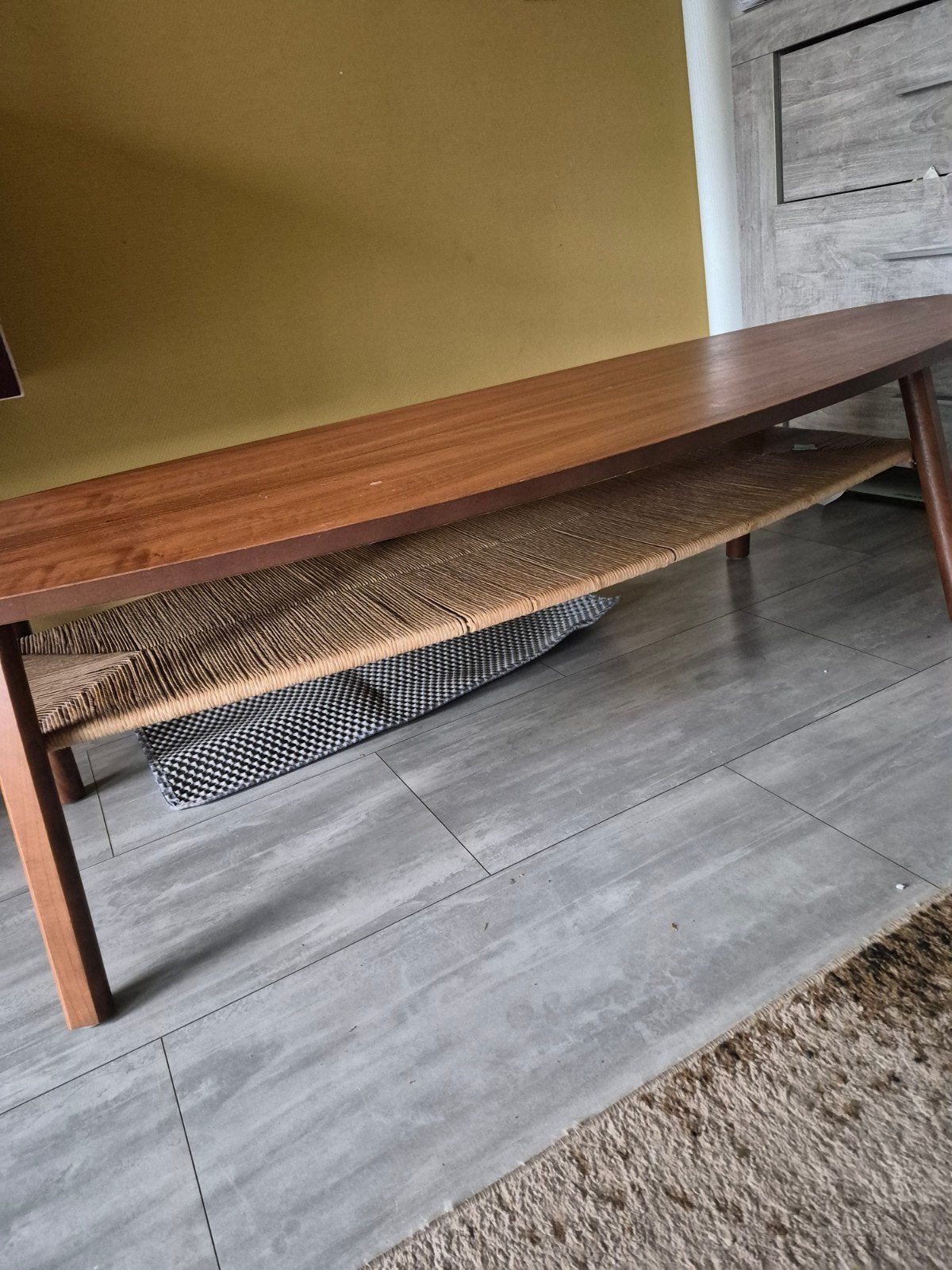 Ikea Ovale salontafel met rieten plank - Teakhout, Huis en Inrichting, Tafels | Salontafels, Gebruikt, 50 tot 100 cm, 150 tot 200 cm