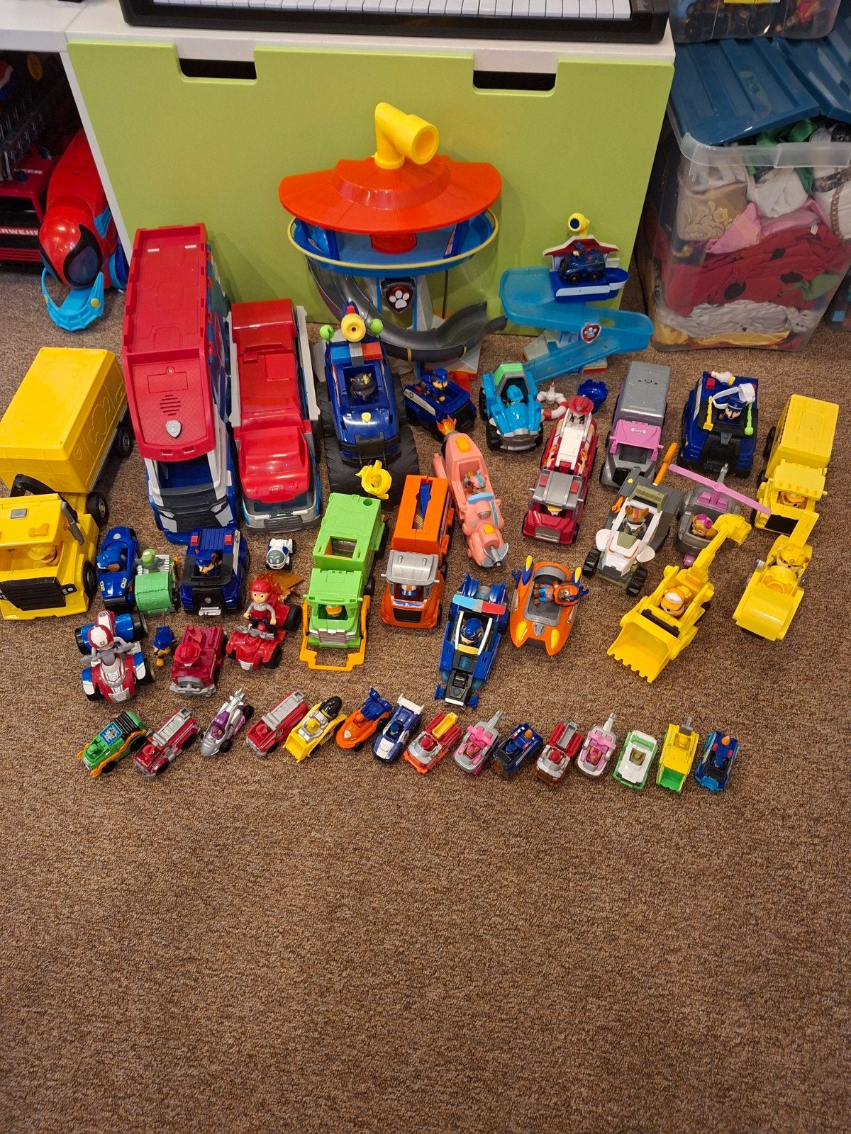 Grote Paw Patrol set met uitkijktoren en voertuigen, Ophalen of Verzenden, Gebruikt