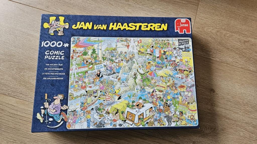 Jan van Haasteren - De vakantiebeurs (1000 stukjes), Ophalen of Verzenden, 500 t/m 1500 stukjes, Zo goed als nieuw, Legpuzzel