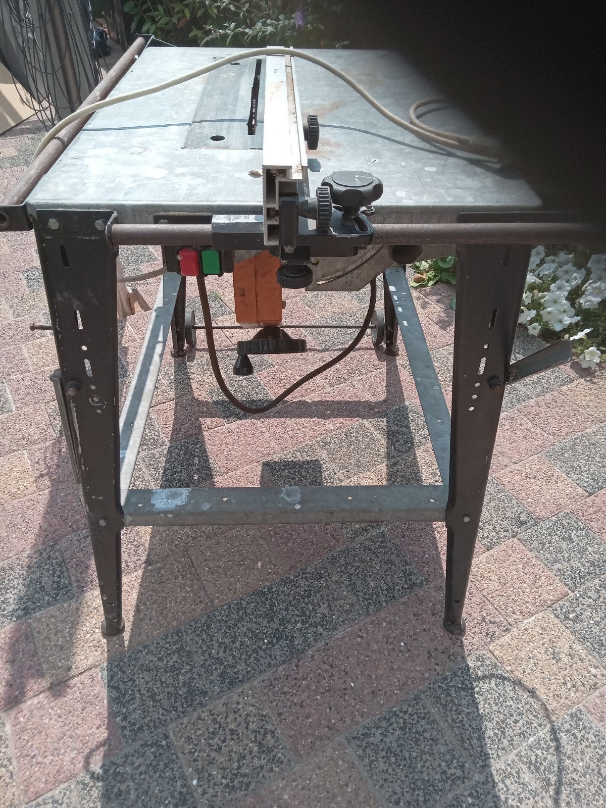 Gebruikte Cirkelzaag met Tafel - Ideaal voor Houtbewerking, Doe-het-zelf en Verbouw, Gereedschap | Zaagmachines, Gebruikt, Cirkelzaag