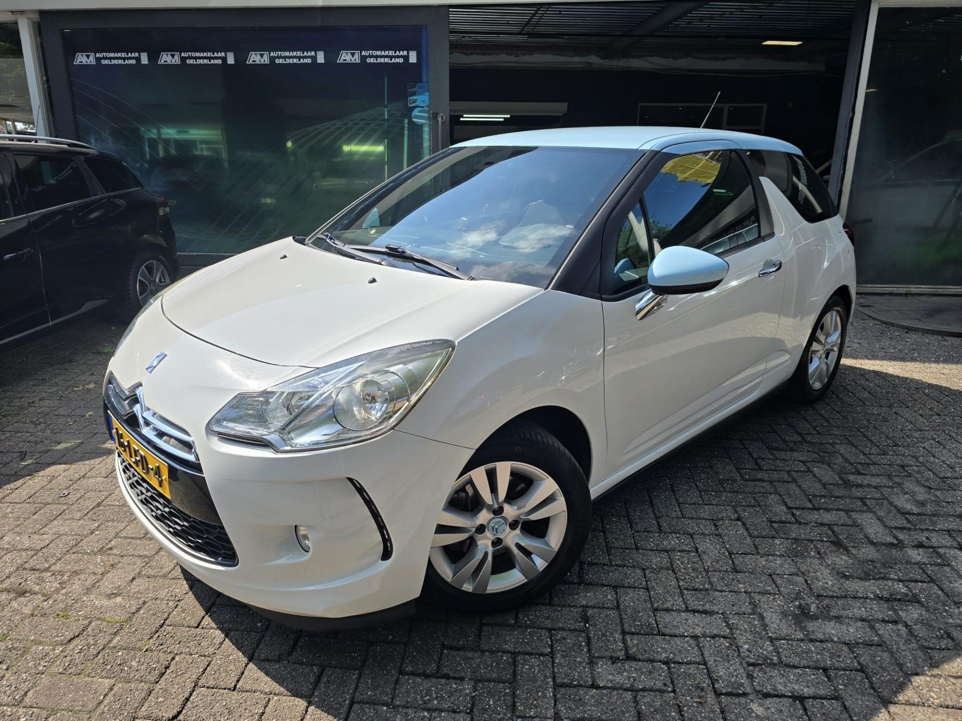 Citroen DS3 1.6 So Chic |3/6 OF 12MND GARANTIE | AIRCO | CRU, Auto's, Voorwielaandrijving, Stof, 4 cilinders, Wit