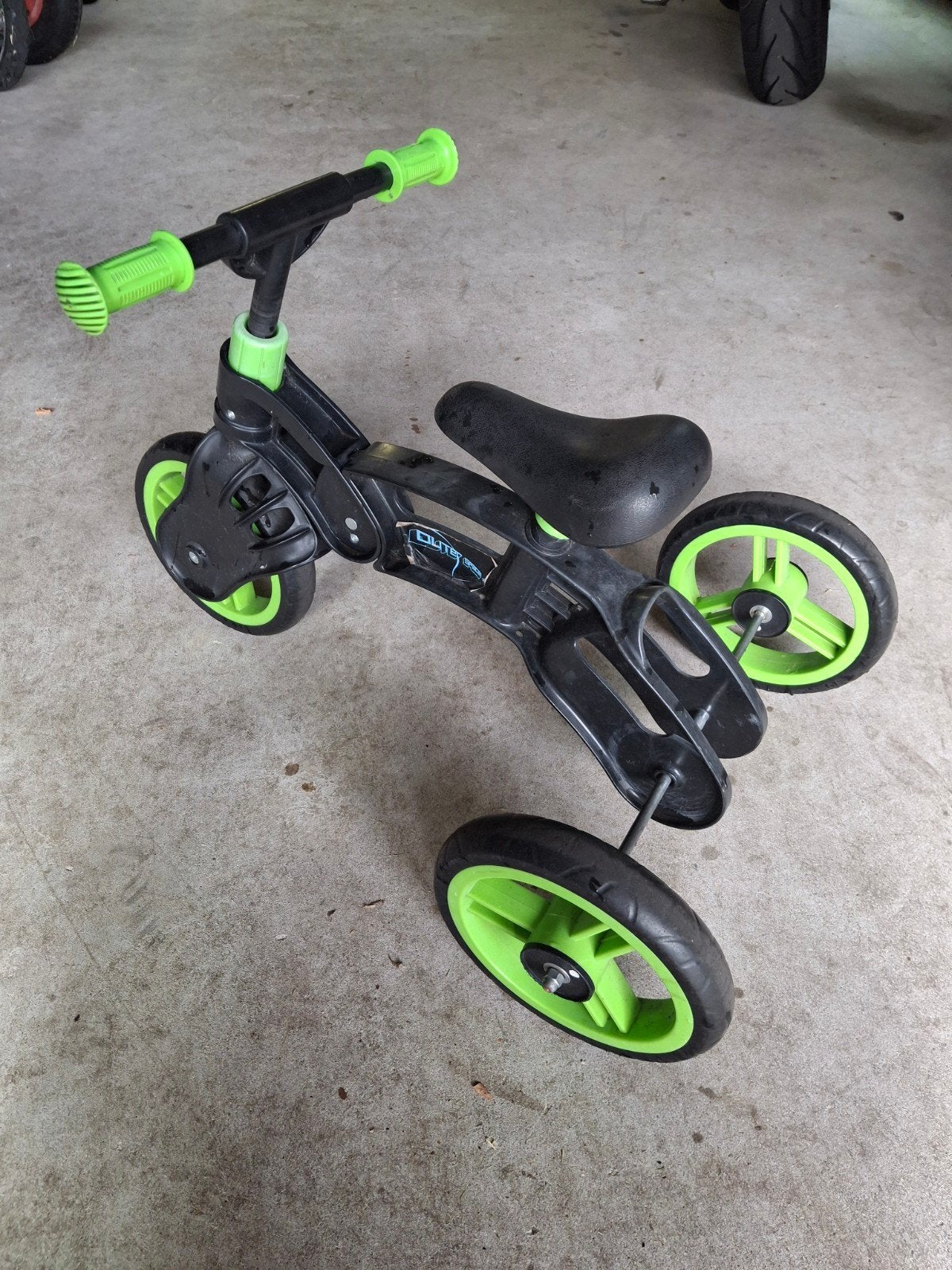 Loopfiets/driewieler voor kinderen - Zwart/Groen, Ophalen, Gebruikt, Loopfiets