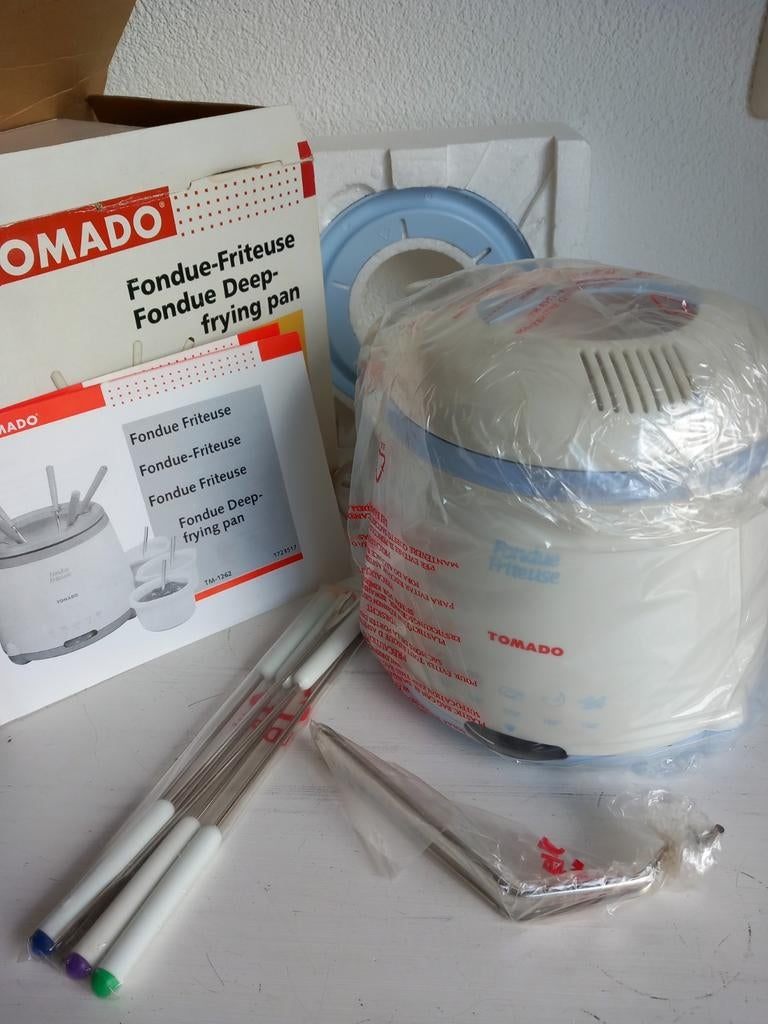 TOMADO fondue en friteuse -NIEUW-, Witgoed en Apparatuur, Ophalen of Verzenden, Nieuw, Elektrisch, Fondueset