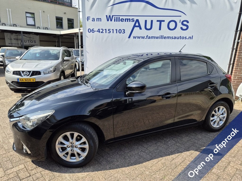 Mazda 2 1.5 Skyactiv-G TS+ Automaat (bj 2017), Auto's, Stof, Gebruikt, 4 cilinders, Zwart