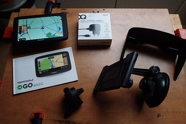 Navigatie Tomtom Go Basic, Ophalen of Verzenden, Zo goed als nieuw