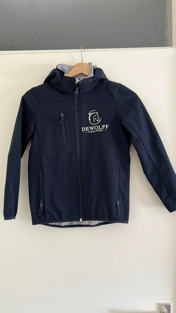 Softshell jas maat 134/140, Kinderen, Overige soorten, Ophalen of Verzenden, Zo goed als nieuw