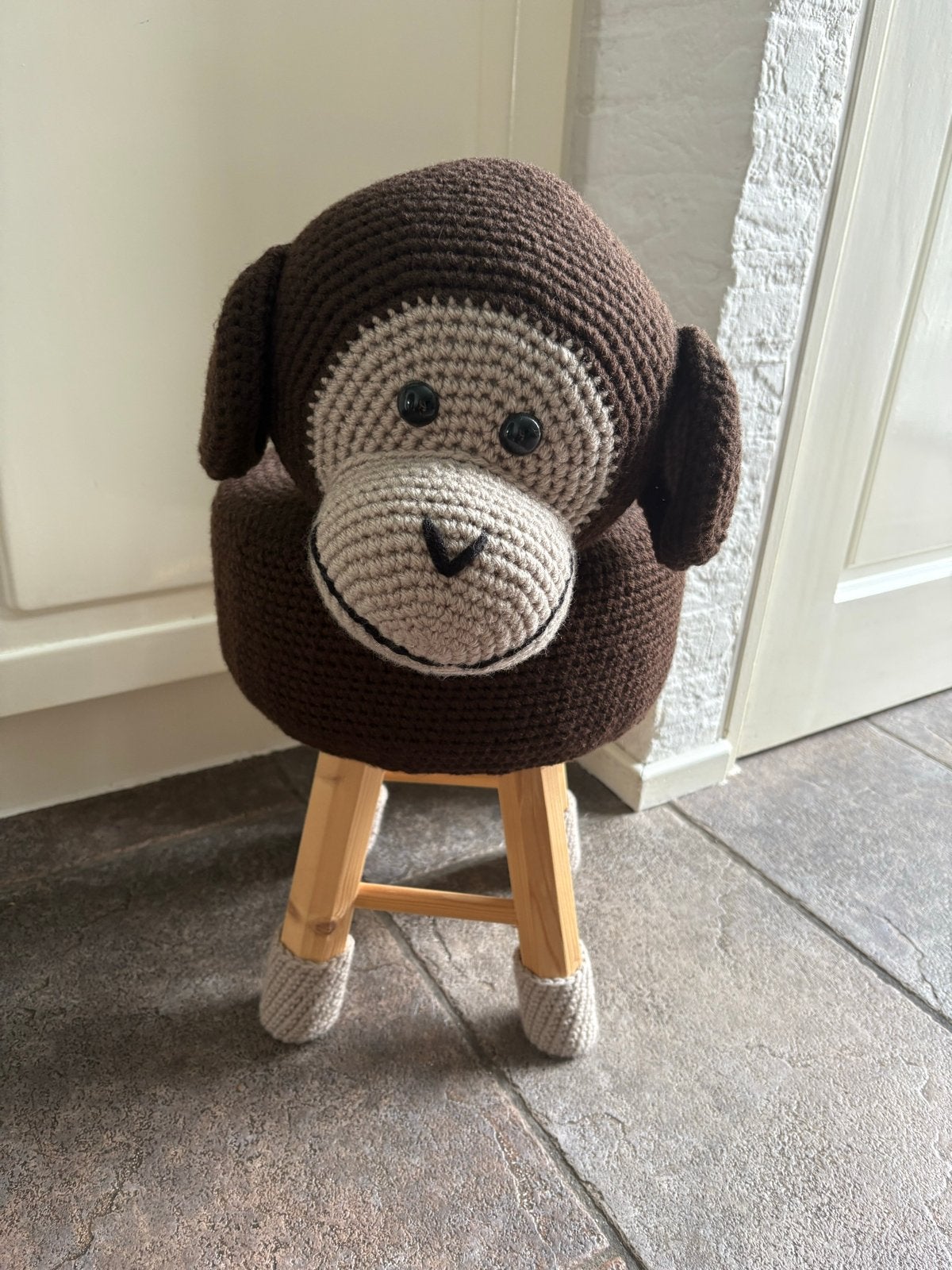 Leuke gehaakte apenkruk voor de kinderkamer, Ophalen of Verzenden, Nieuw, Stoel