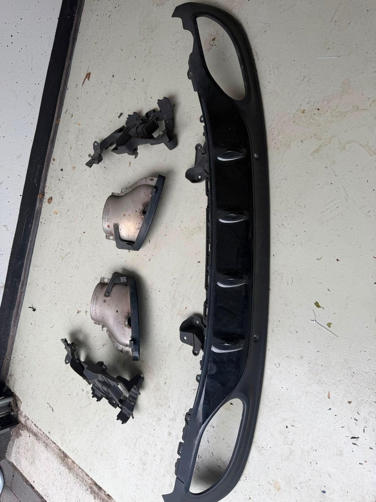 Mercedes-Benz C43 AMG Diffuser en Uitlaatsierstukken, Auto-onderdelen, Uitlaatsystemen, Mercedes-Benz, Gebruikt, Ophalen of Verzenden