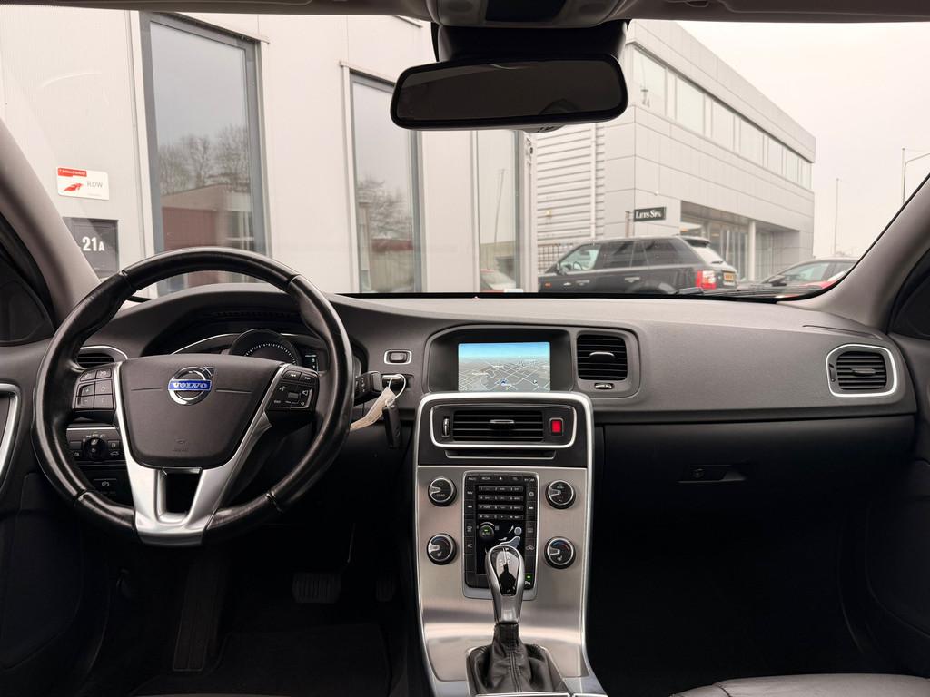 Volvo S60 1.6 D2 Summum|Leer|Automaat|Trekhaak|Pdc, Euro 5, Gebruikt, 4 cilinders, Met garantie (alle)