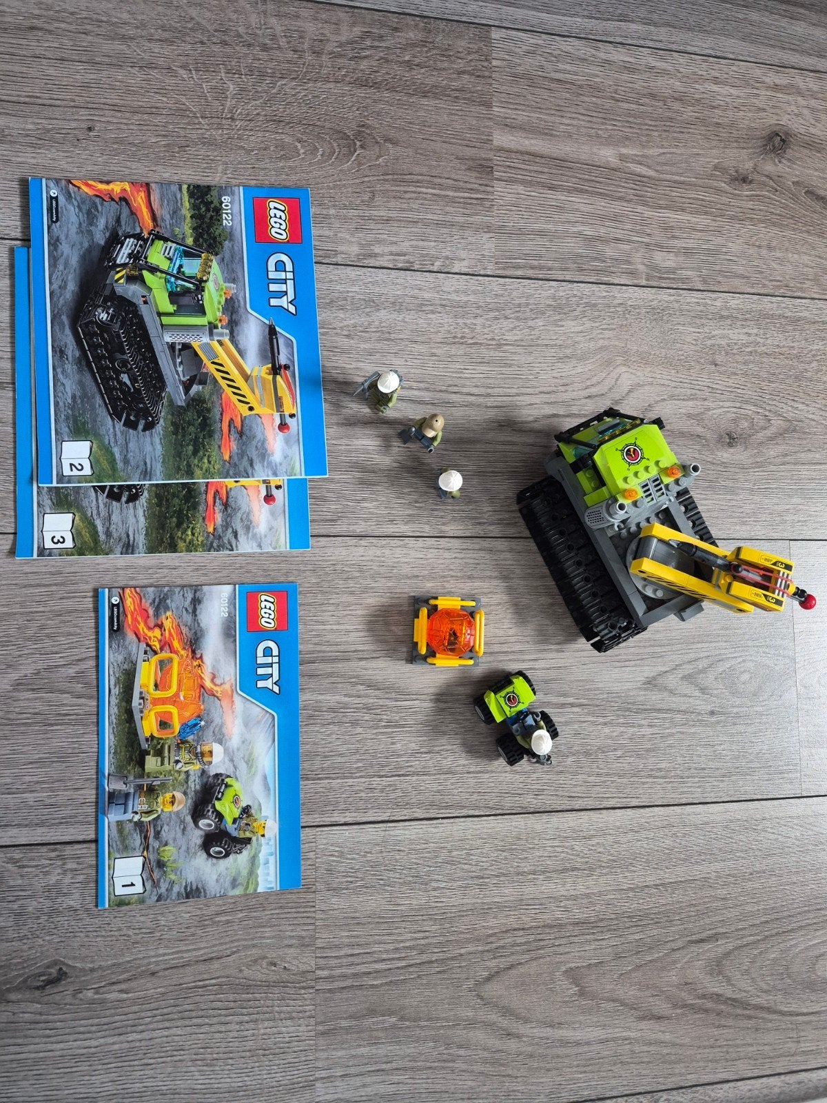 Lego City 60122 Vulkaanrupsband met 3 minifiguren, Compleet, City, Lego, Ophalen of Verzenden
