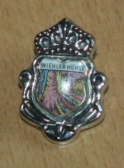 broche/button Wiehlerhöhle 40649, Ophalen of Verzenden, Zo goed als nieuw, Minder dan 4 cm, Overige materialen